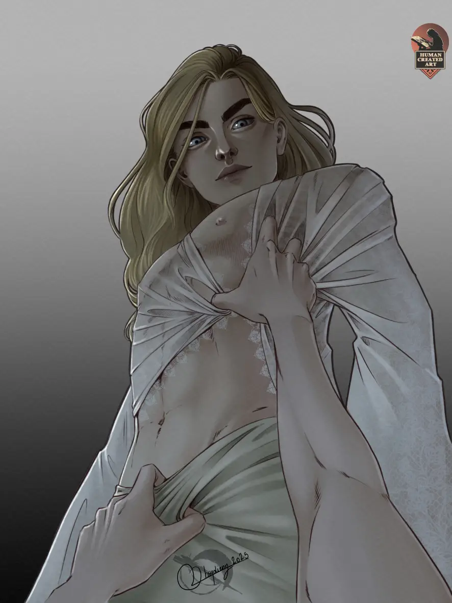 Illustration en contre-plongée d’un personnage blond, à demi dénudé, vu depuis la position de quelqu’un allongé sous lui. Il regarde vers le bas avec une expression assurée et un léger sourire. Deux mains étrangères, venant du bas de l’image, agrippent légèrement le drapé qu’il porte, tirant sur le tissu de sa chemise qui se déchire, révélant une partie de son torse. Le fond est sombre et dégradé, renforçant l’atmosphère sensuelle et dominante de la scène.